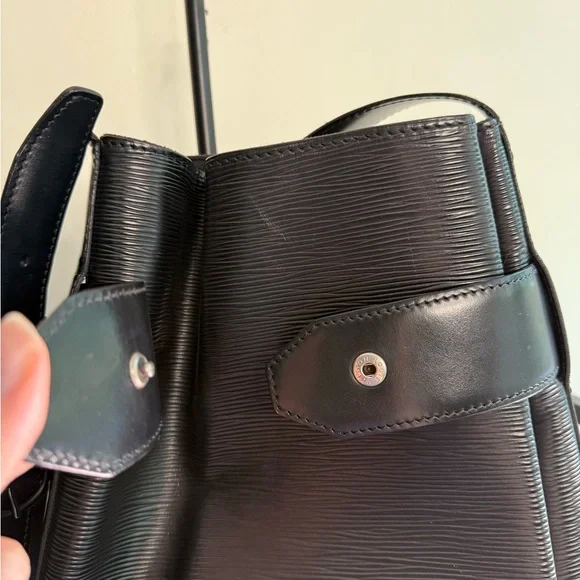 Louis Vuitton Epi Sac De Paule PM Leather Shoulder Bag - Picture 12 of 14
